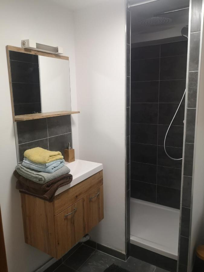 Appartement Sur Jardin Au Calme A Pernes 1 Chambre מראה חיצוני תמונה